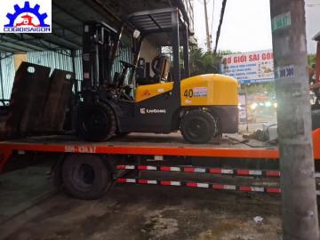 Bàn giao xe nâng Liugong 4 tấn Khu công nghiệp bến các