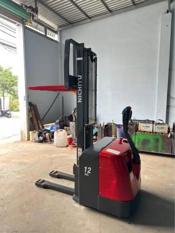 Xe nâng tay điện Nichiyu 1,2 tấn